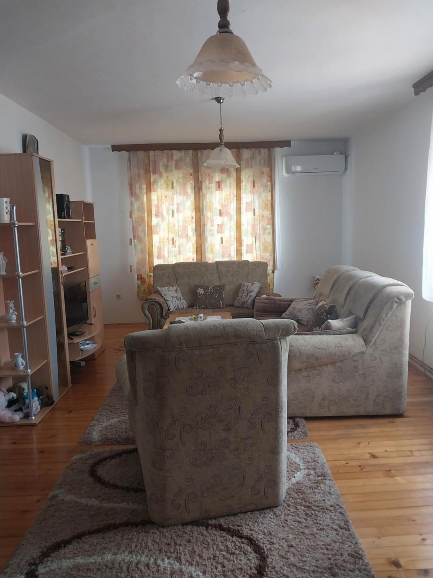 Sarac Apartmán *